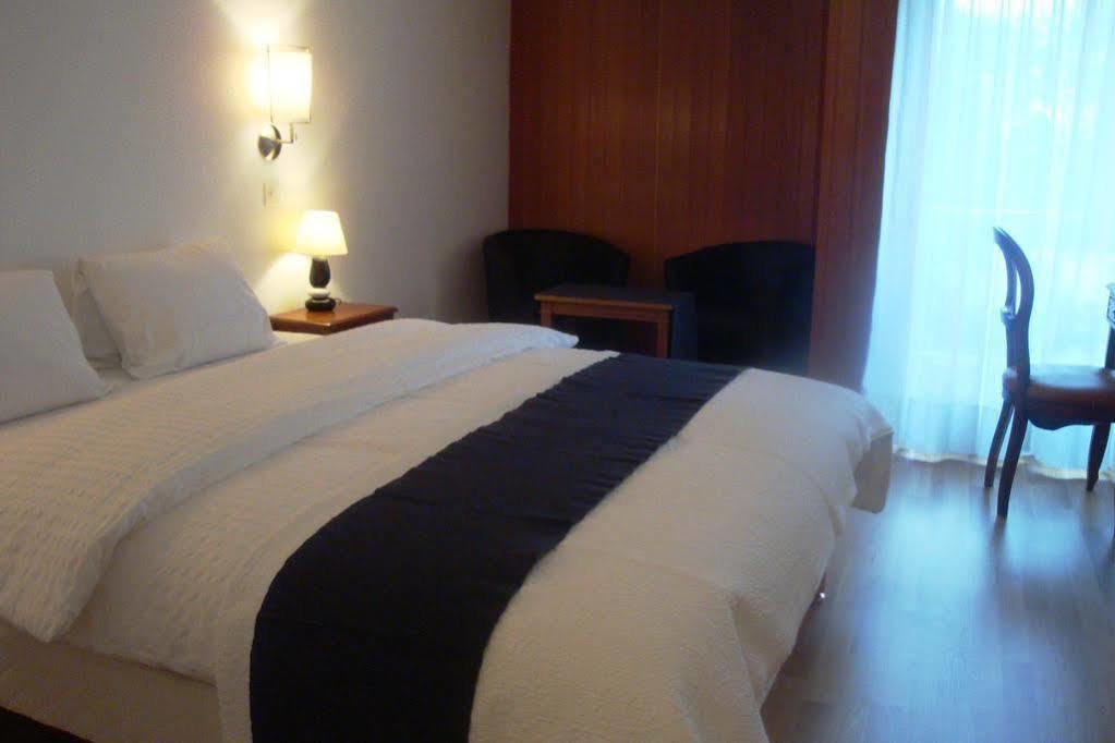 Hotel Du Grand-Pre Marly-le-Grand Kültér fotó
